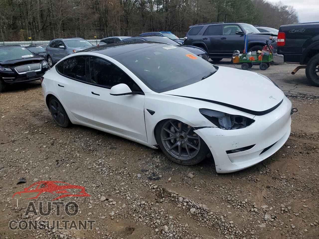 TESLA MODEL 3 2022 - 5YJ3E1EA5NF130421