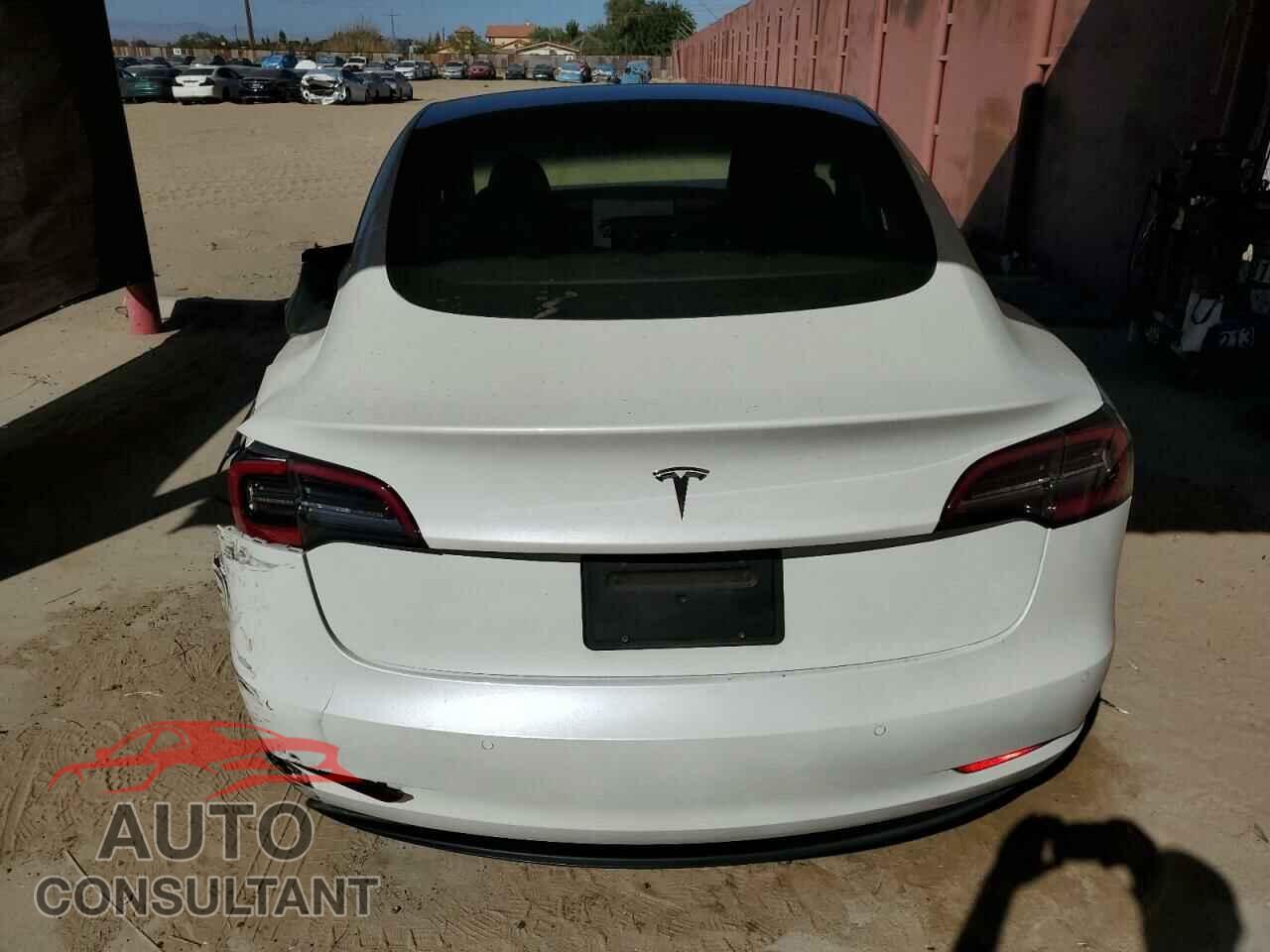 TESLA MODEL 3 2021 - 5YJ3E1EA4MF069495