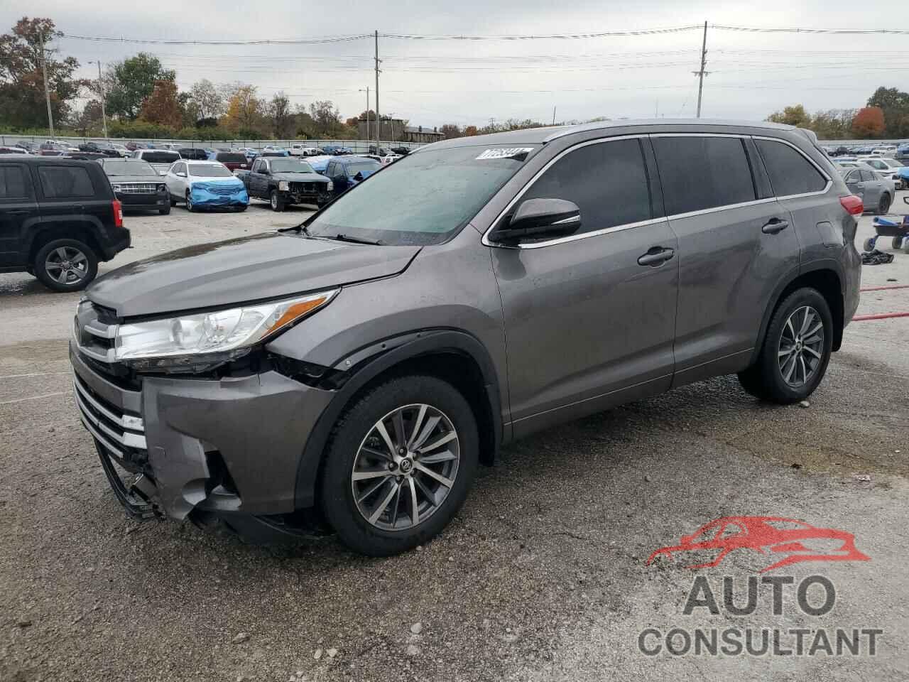 TOYOTA HIGHLANDER 2018 - 5TDJZRFH6JS557103