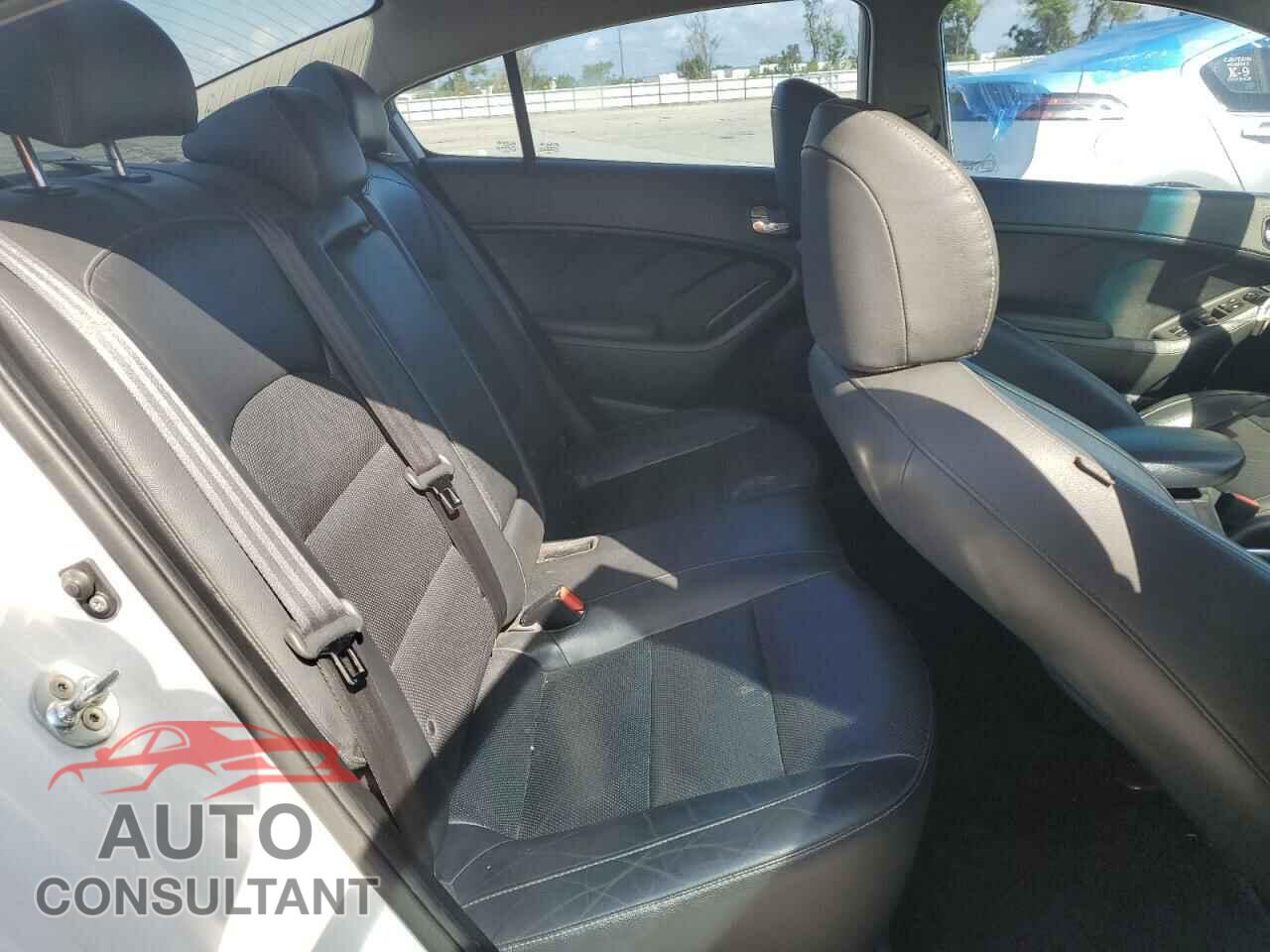KIA FORTE 2017 - 3KPFL4A83HE091006