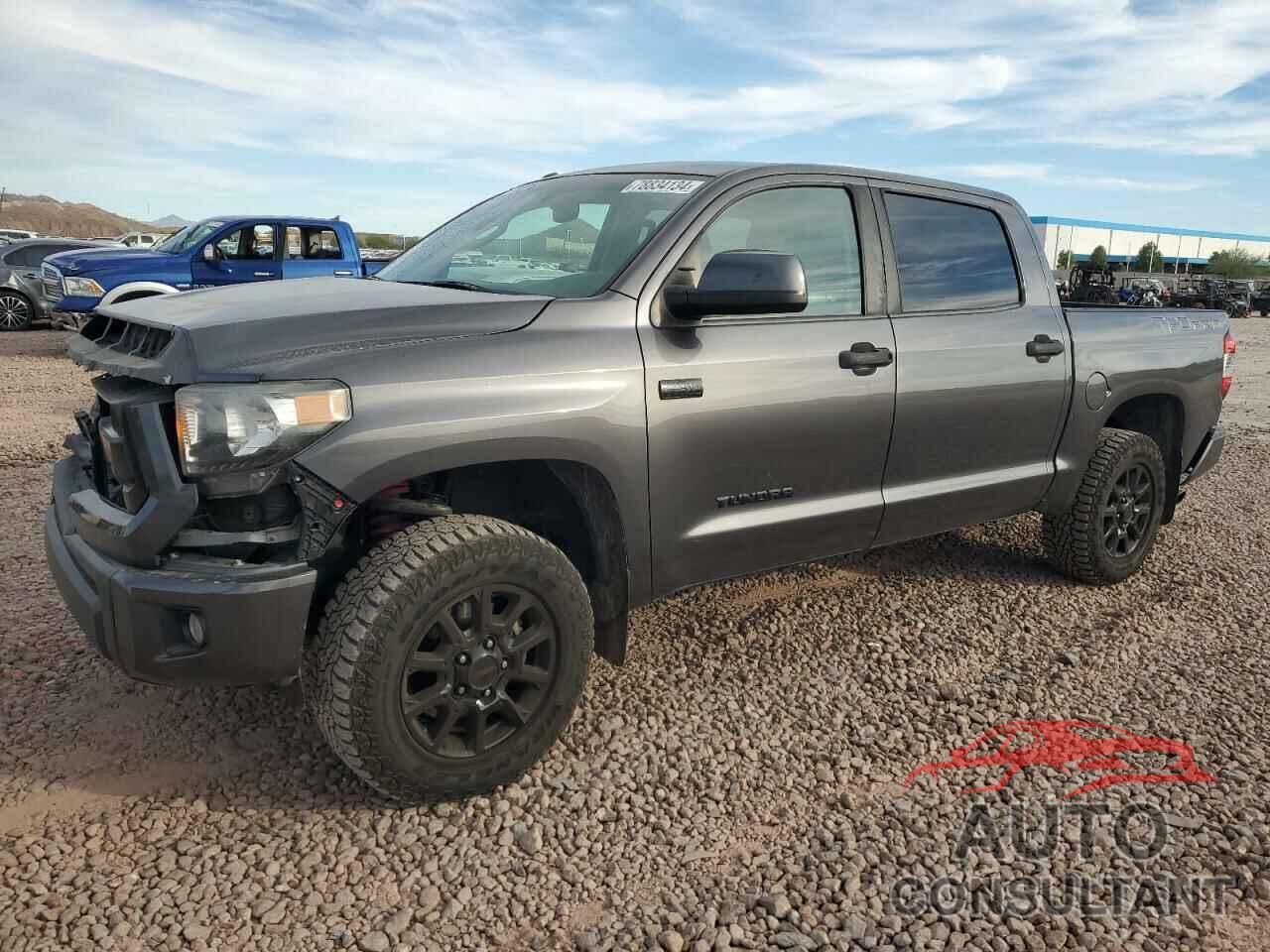 TOYOTA TUNDRA 2016 - 5TFDW5F11GX561354