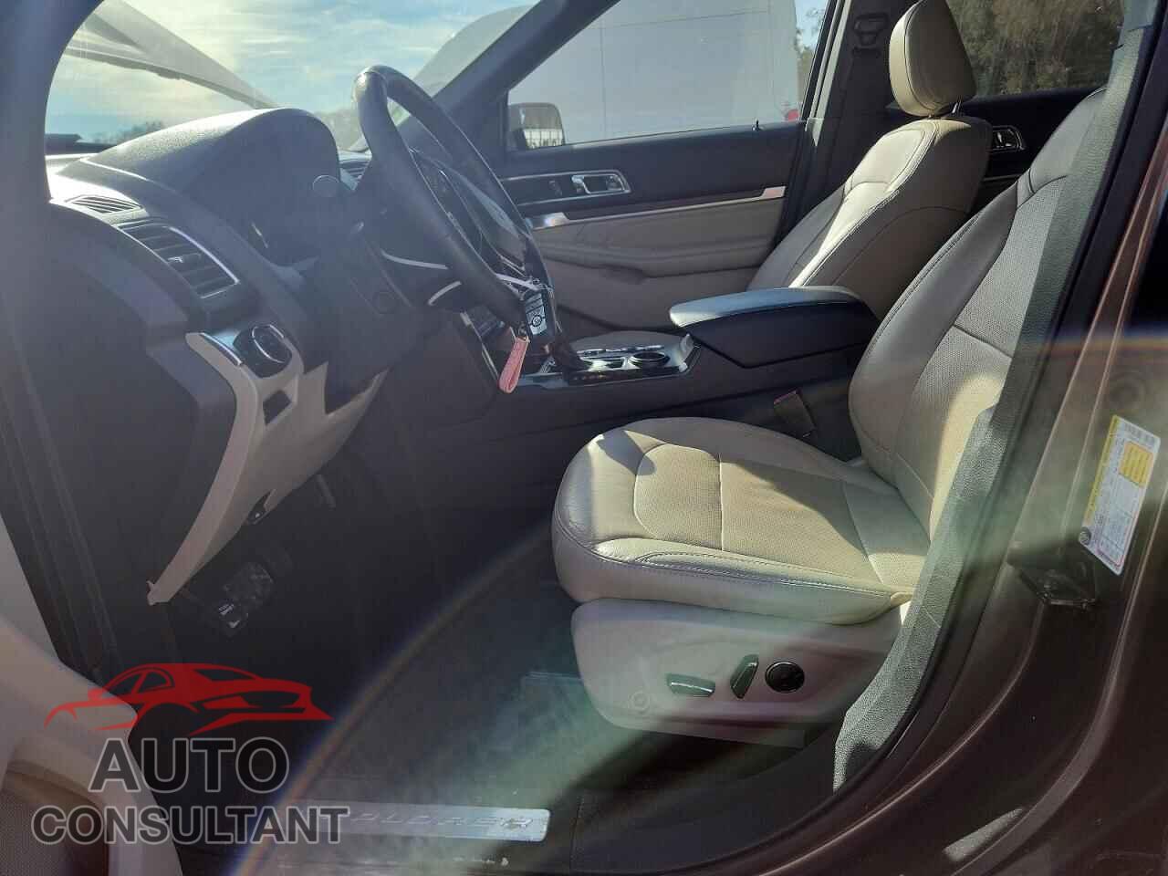 FORD EXPLORER 2018 - 1FM5K7F87JGB63397