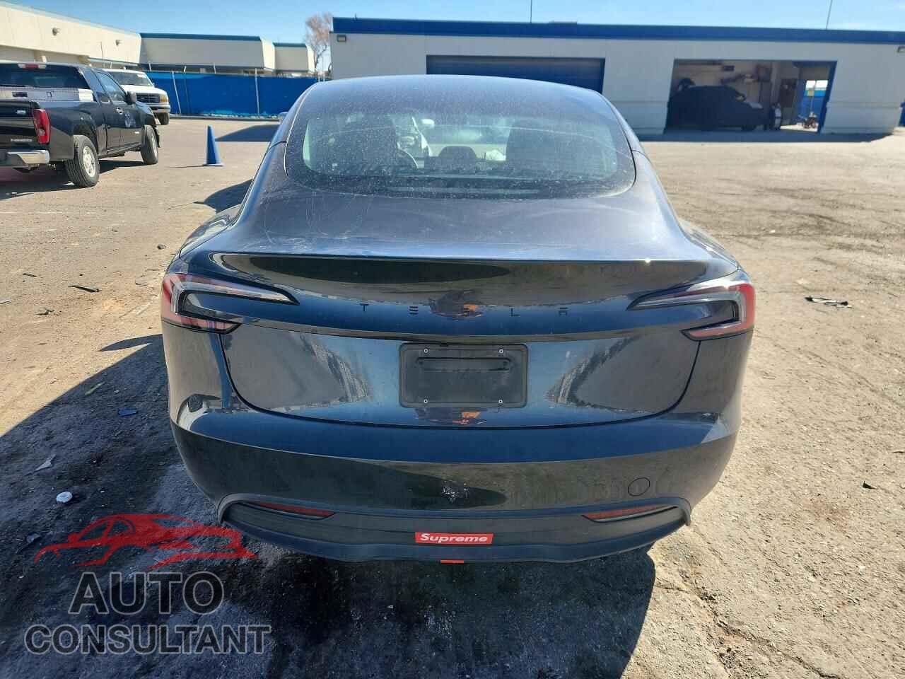 TESLA MODEL 3 2026 - 5YJ3E1EA2TF127666