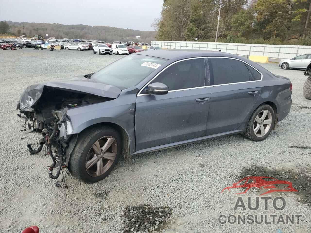 VOLKSWAGEN PASSAT 2015 - 1VWAT7A31FC118169