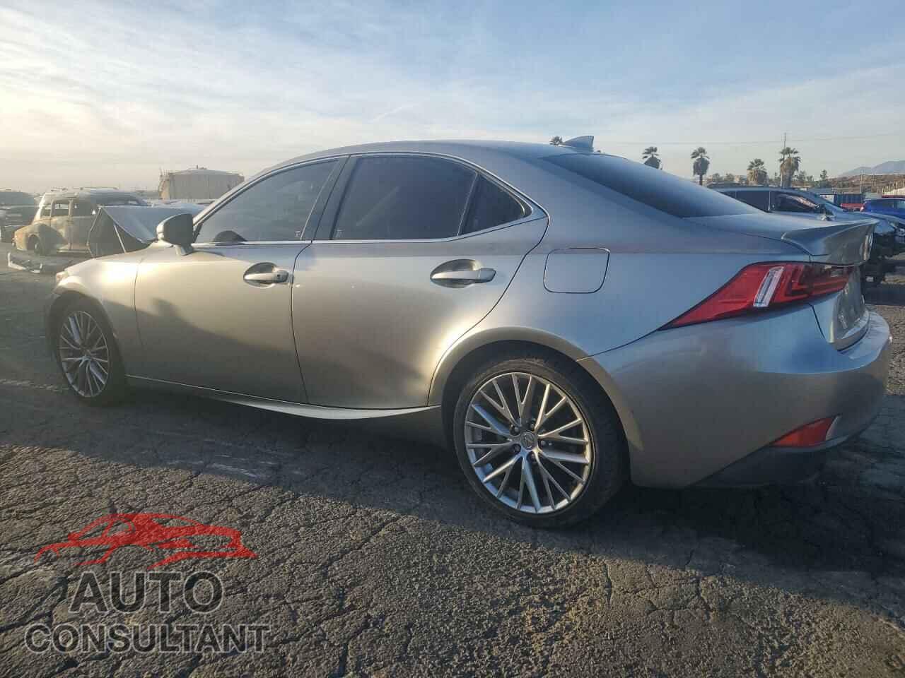 LEXUS IS 2015 - JTHBF1D29F5050186