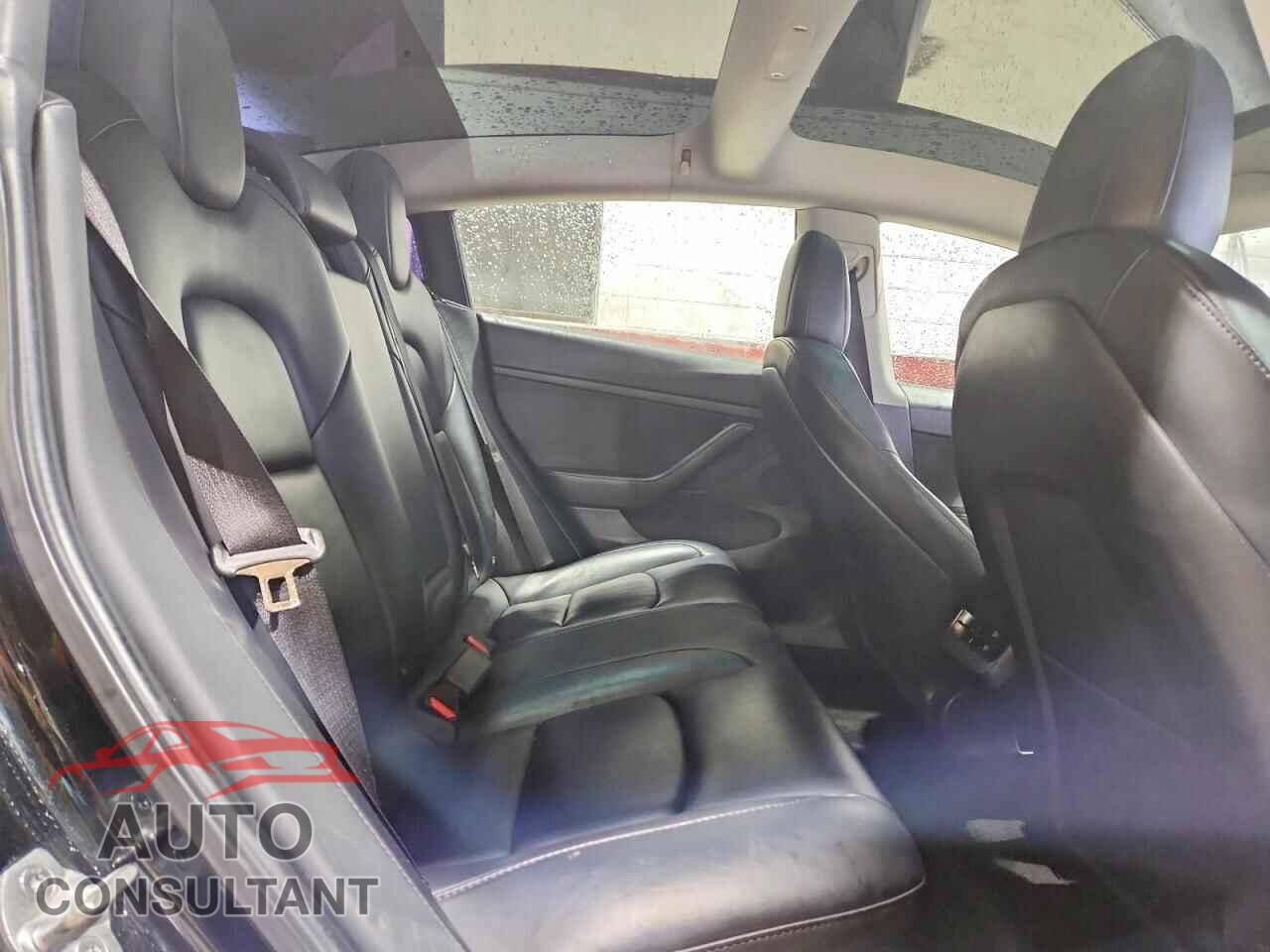 TESLA MODEL 3 2023 - 5YJ3E1EAXPF446786