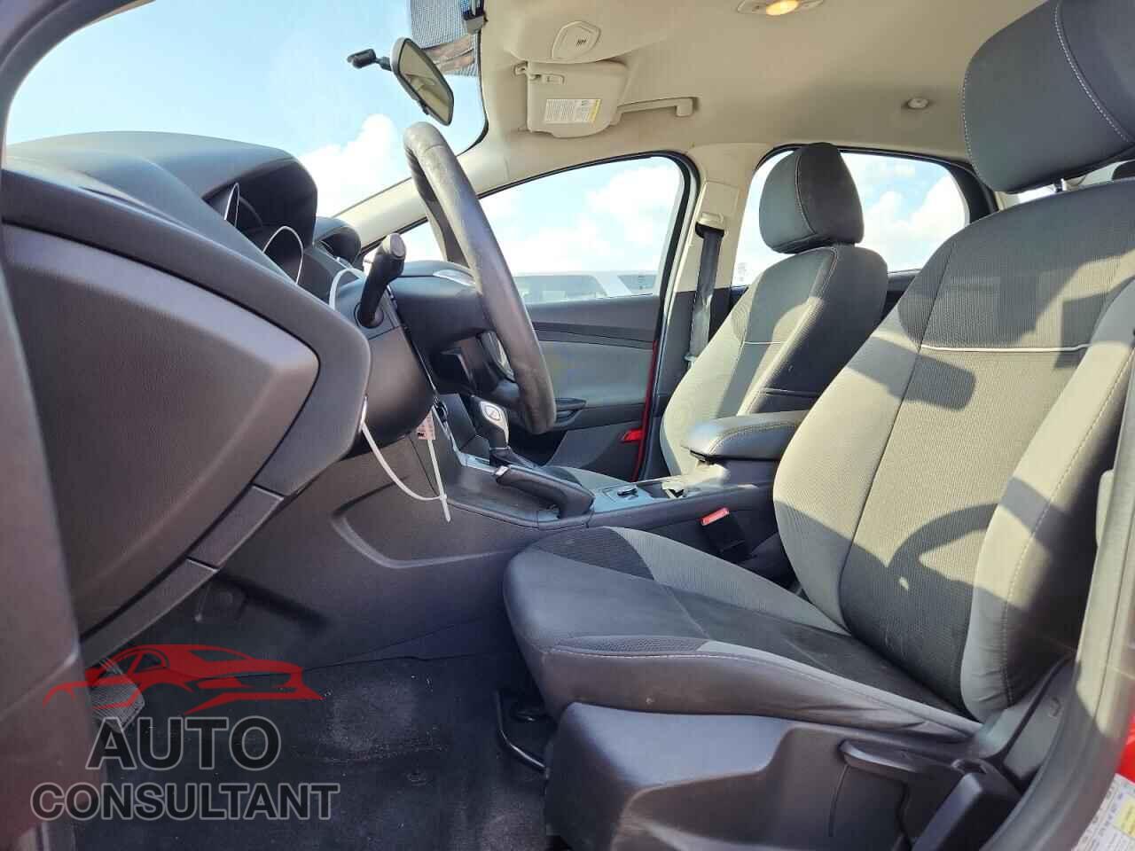 FORD FOCUS 2014 - 1FADP3F21EL416058