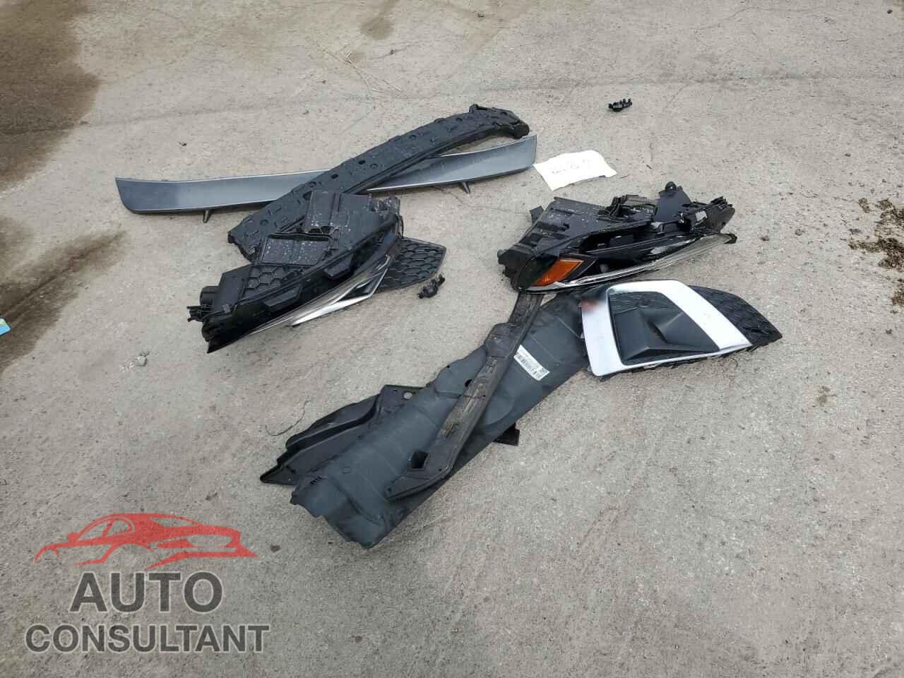 AUDI A5 2021 - WAUDACF57MA012176