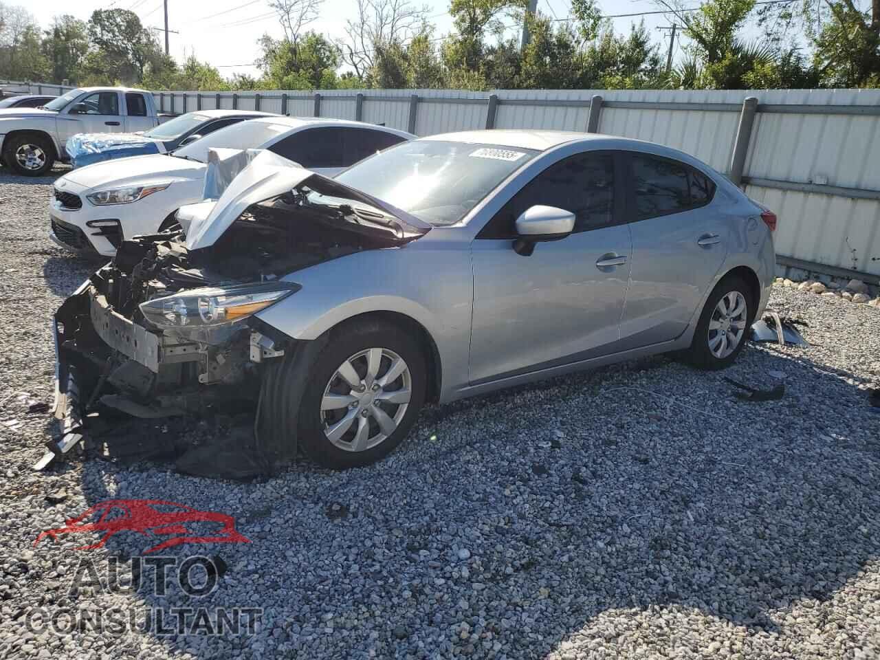 MAZDA 3 2017 - 3MZBN1U76HM122374