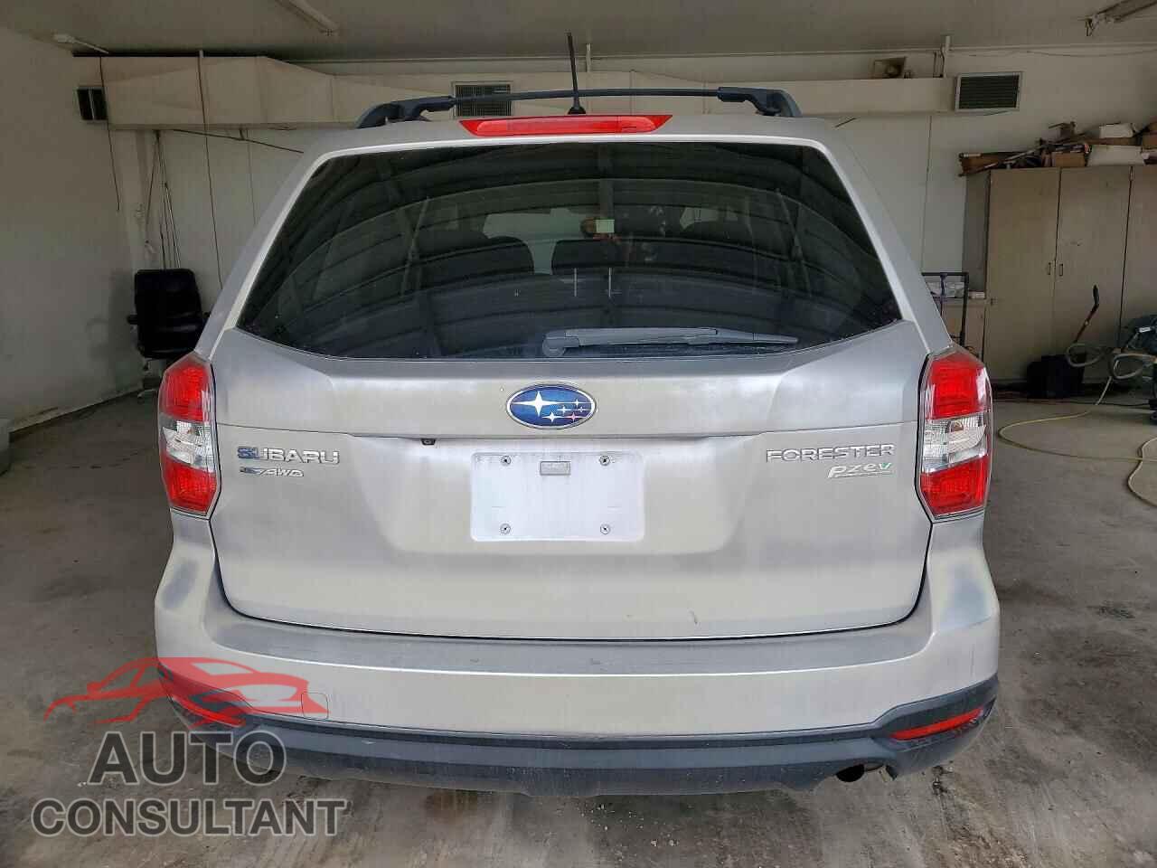 SUBARU FORESTER 2015 - JF2SJADC8FH418432