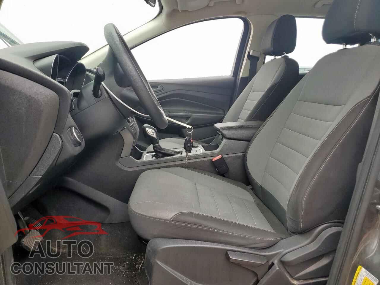 FORD ESCAPE 2017 - 1FMCU0F71HUE30173