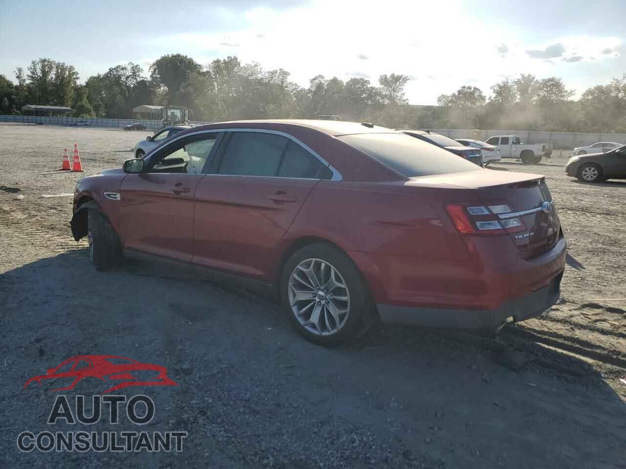 FORD TAURUS 2013 - 1FAHP2F8XDG118664
