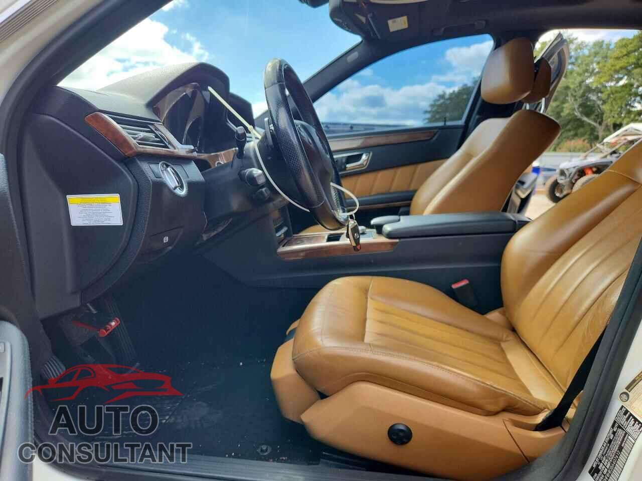 MERCEDES-BENZ E-CLASS 2011 - WDDHF8HB3BA407612