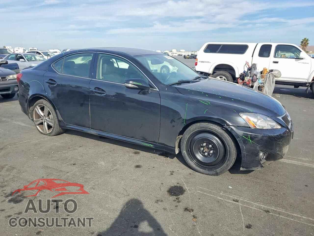 LEXUS IS 2011 - JTHBF5C24B5130093