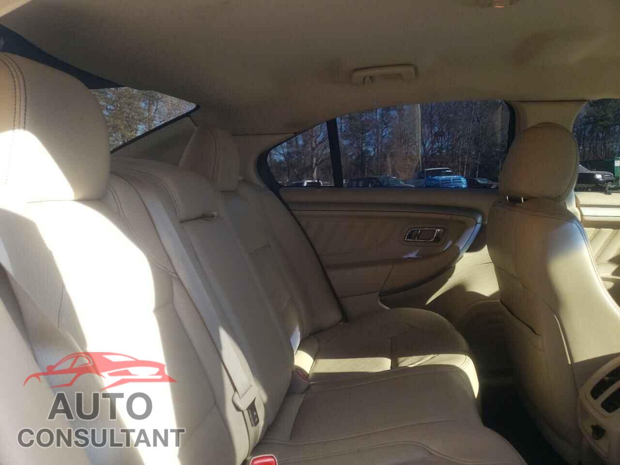 FORD TAURUS 2016 - 1FAHP2E89GG106933