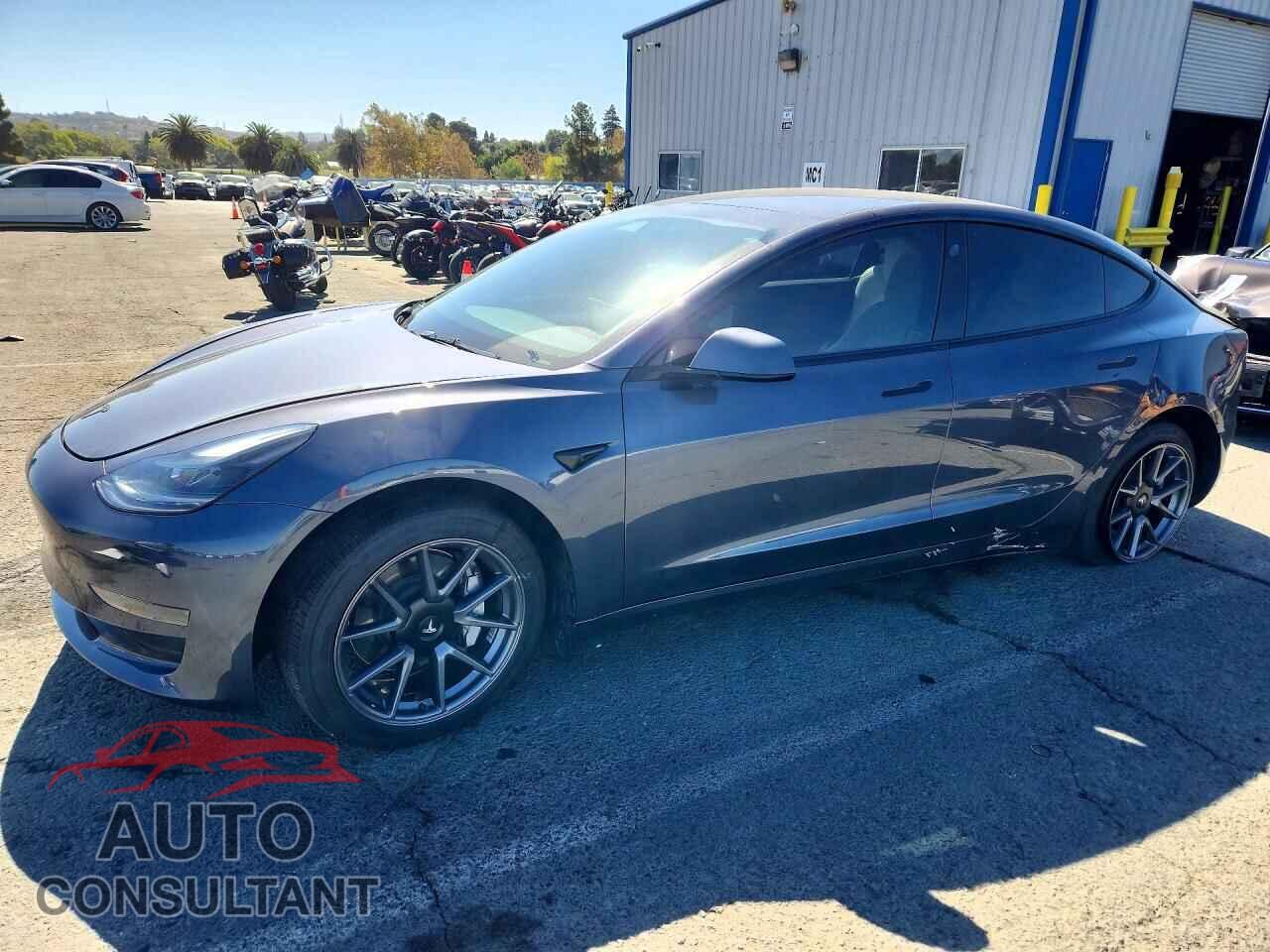 TESLA MODEL 3 2023 - 5YJ3E1EA8PF645819