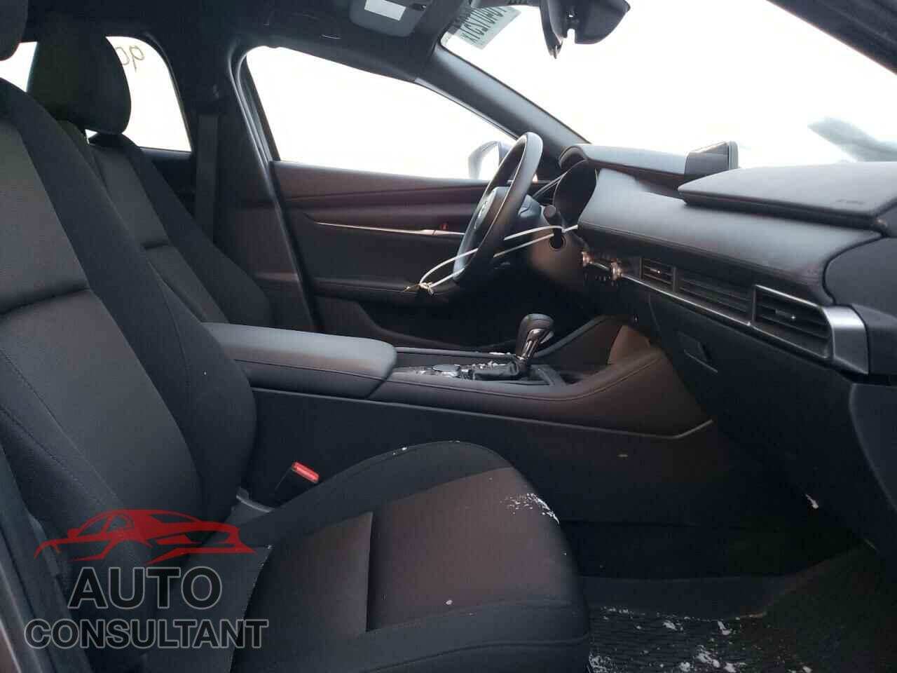 MAZDA 3 2020 - JM1BPAK78L1156984
