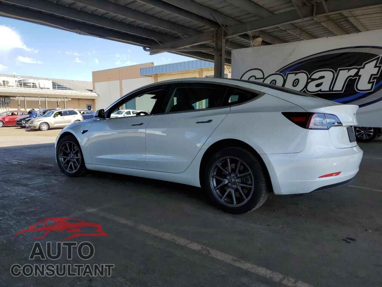 TESLA MODEL 3 2019 - 5YJ3E1EB1KF511154