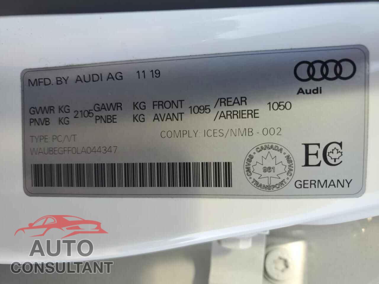 AUDI A3 2020 - WAUBEGFF0LA044347