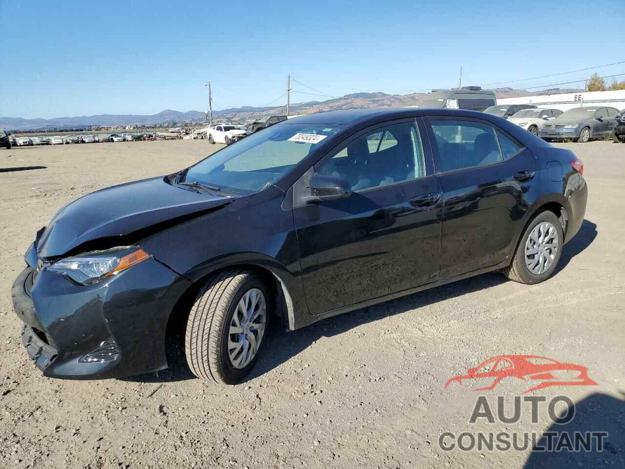 TOYOTA COROLLA 2018 - 5YFBURHE7JP842536