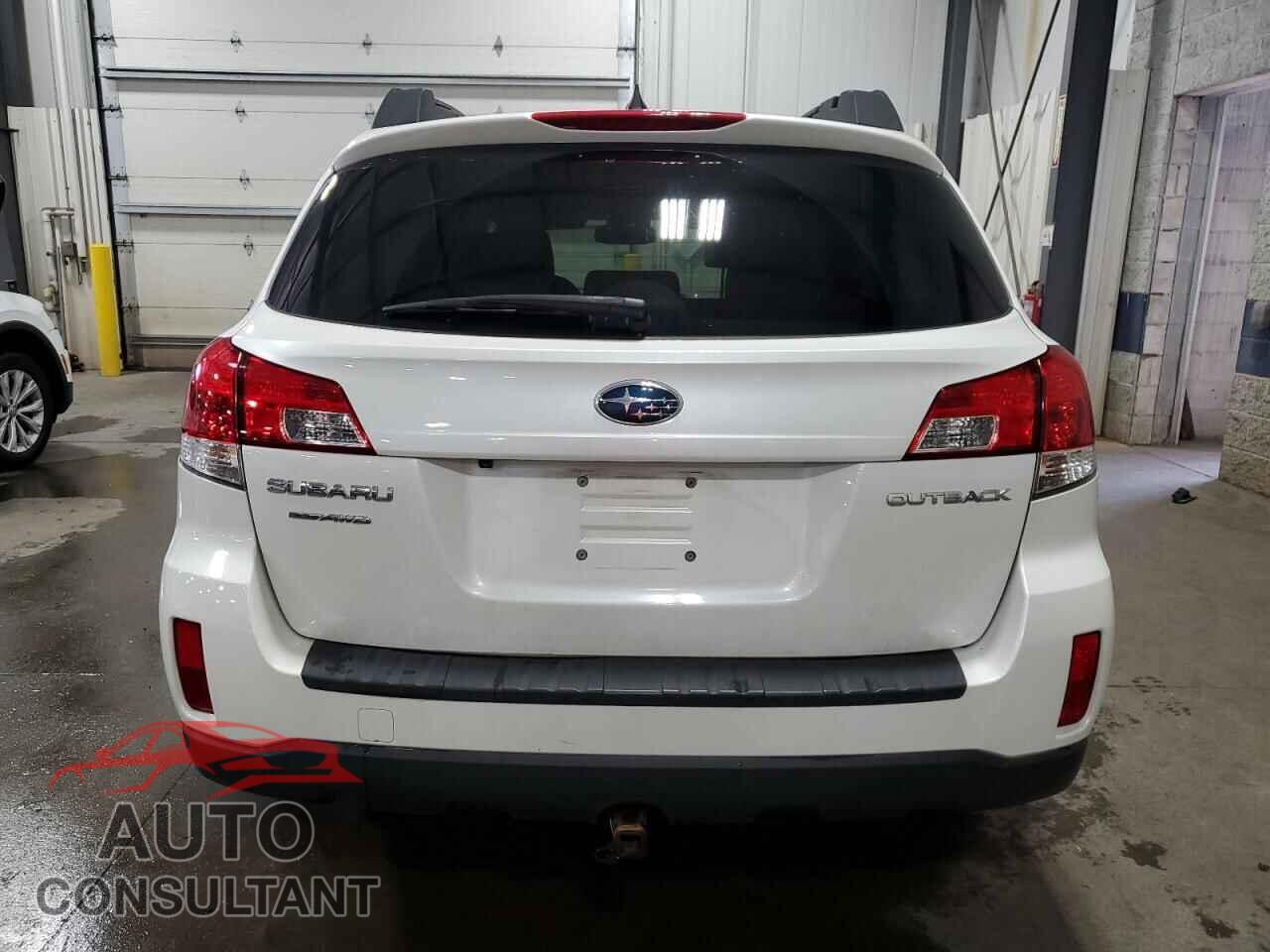 SUBARU OUTBACK 2014 - 4S4BRCLC5E3240586