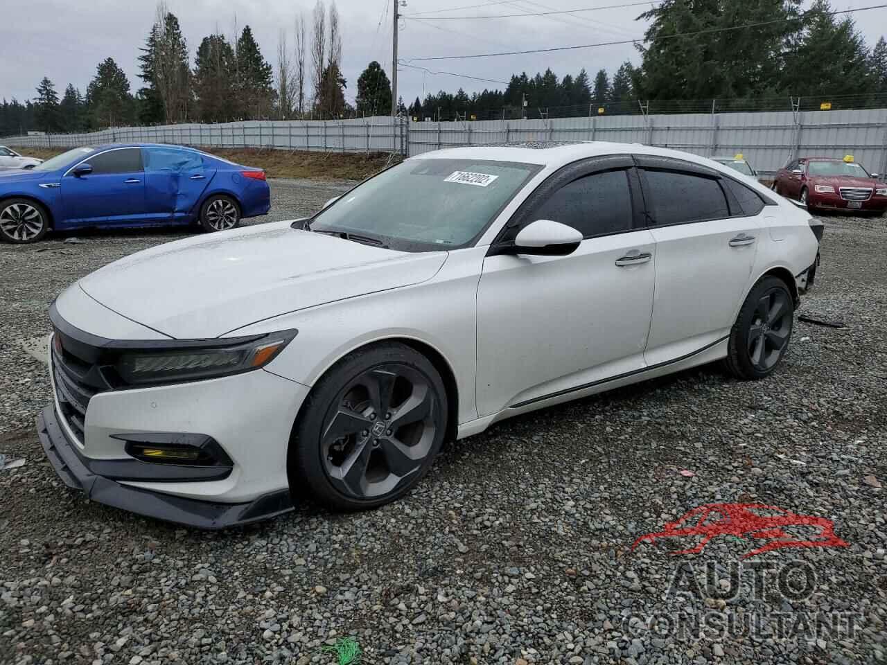 HONDA ACCORD 2018 - 1HGCV1F94JA157201