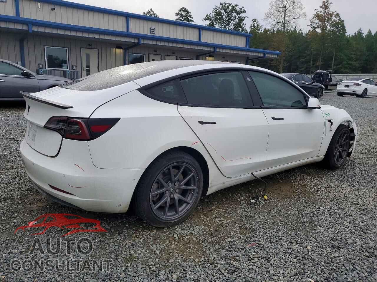 TESLA MODEL 3 2018 - 5YJ3E1EA5JF044844