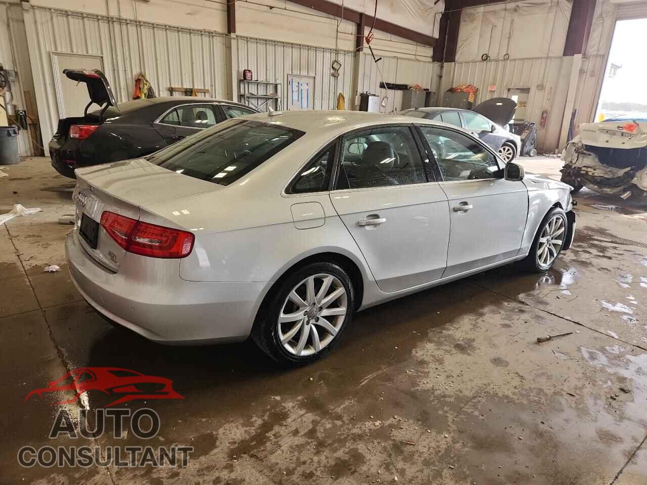 AUDI A4 2013 - WAUFFAFL0DN048829