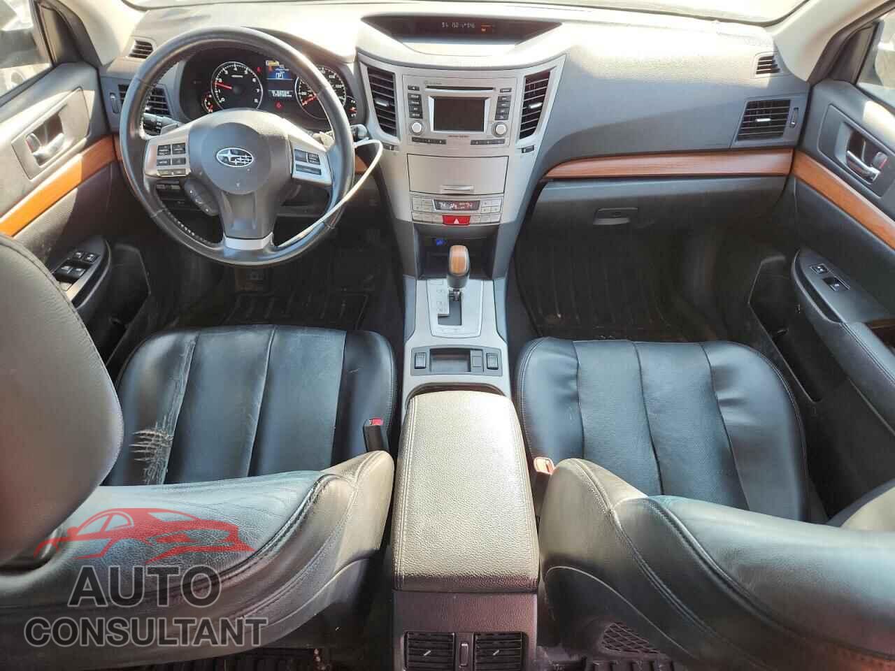 SUBARU OUTBACK 2014 - 4S4BRBLC8E3328512