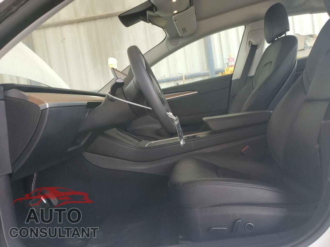 TESLA MODEL 3 2022 - 5YJ3E1EA5NF326519