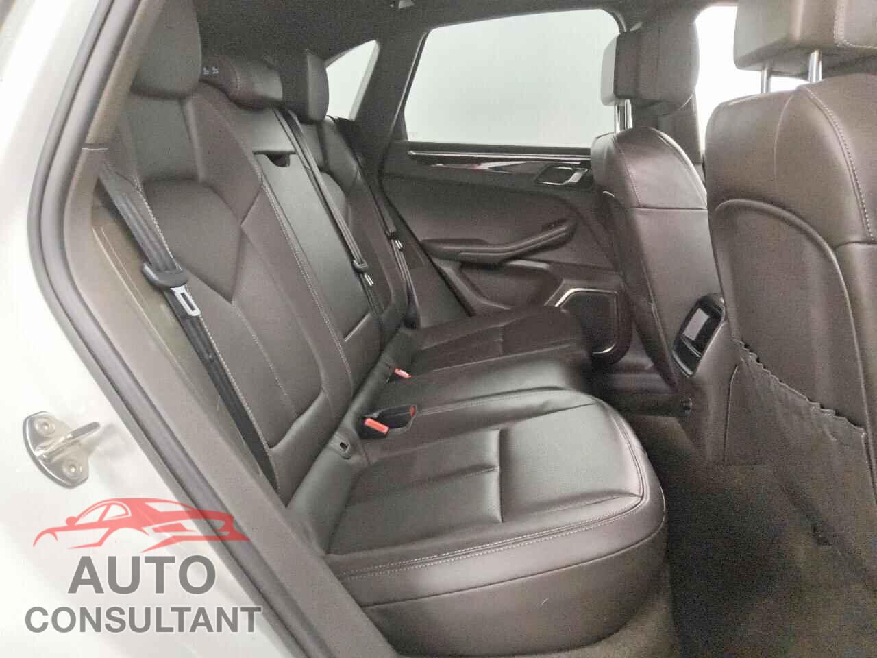 PORSCHE MACAN 2015 - WP1AB2A56FLB50916
