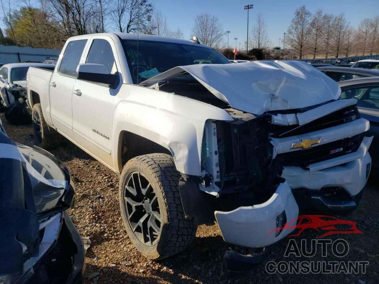 CHEVROLET SILVERADO 2018 - 3GCUKREC7JG161218