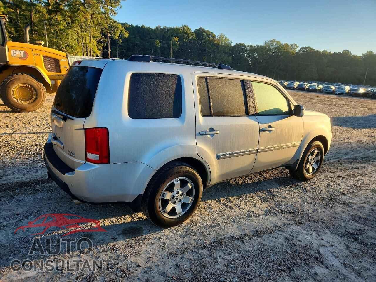 HONDA PILOT 2011 - 5FNYF4H94BB018680