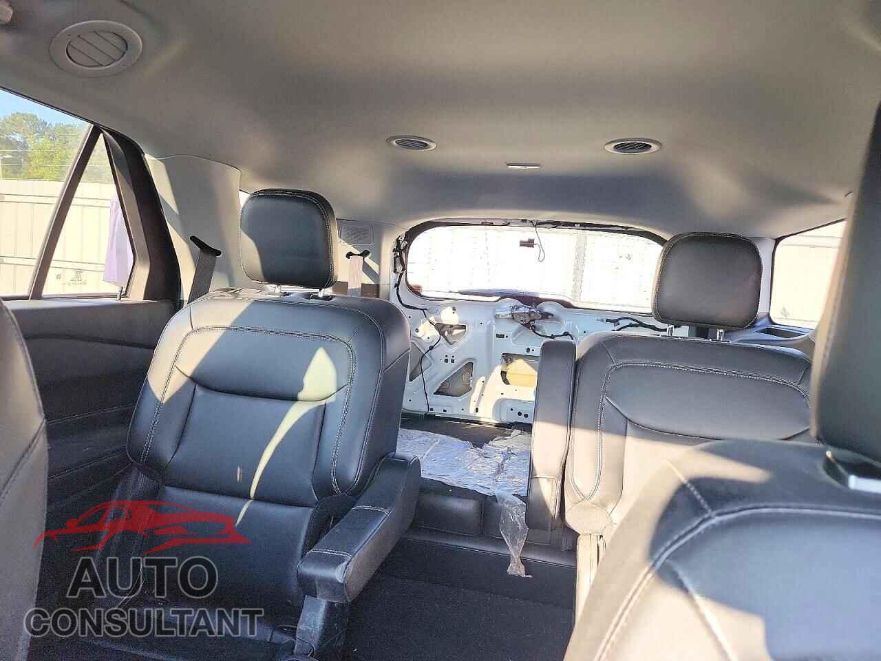 FORD EXPLORER 2023 - 1FMSK7DH3PGB46871