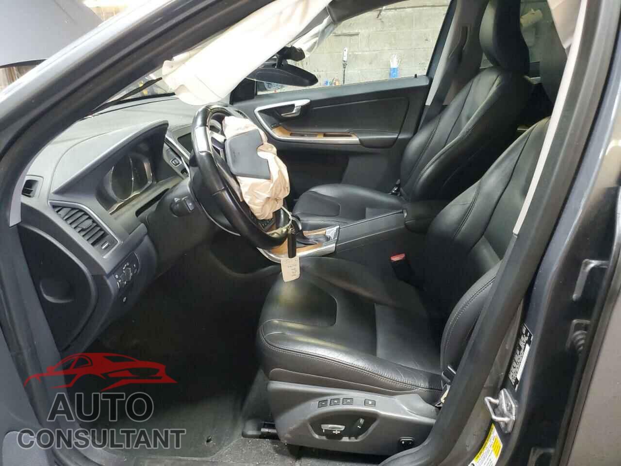 VOLVO XC60 2017 - YV440MRU5H2025410