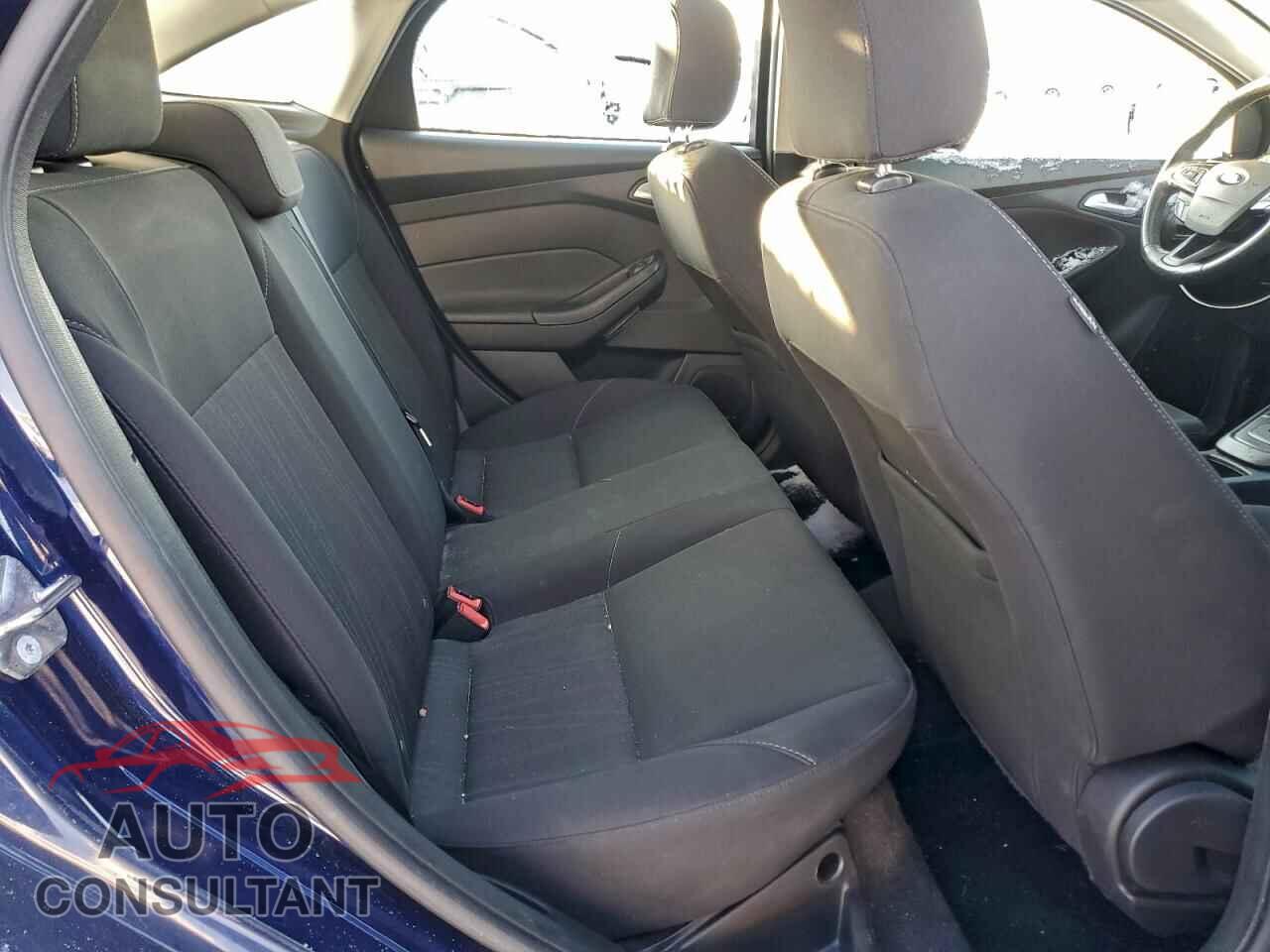 FORD FOCUS 2017 - 1FADP3H21HL227282