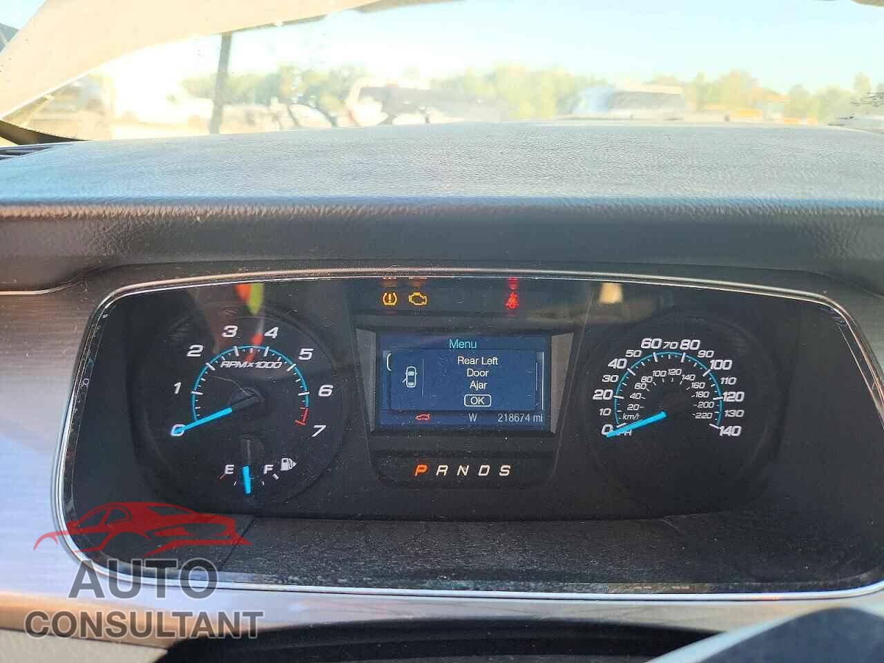 FORD TAURUS 2017 - 1FAHP2E83HG123969