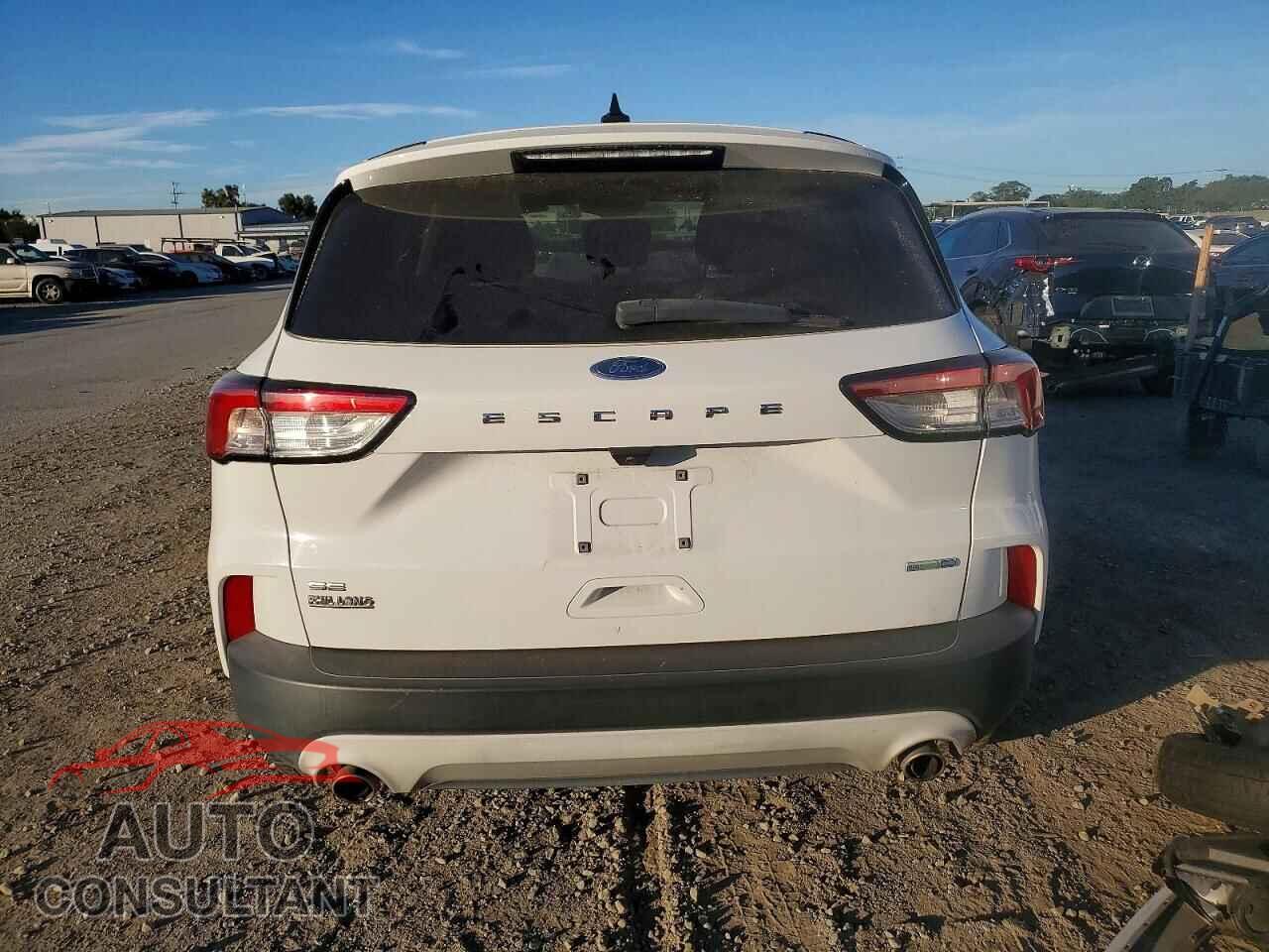 FORD ESCAPE 2020 - 1FMCU9G67LUA10839