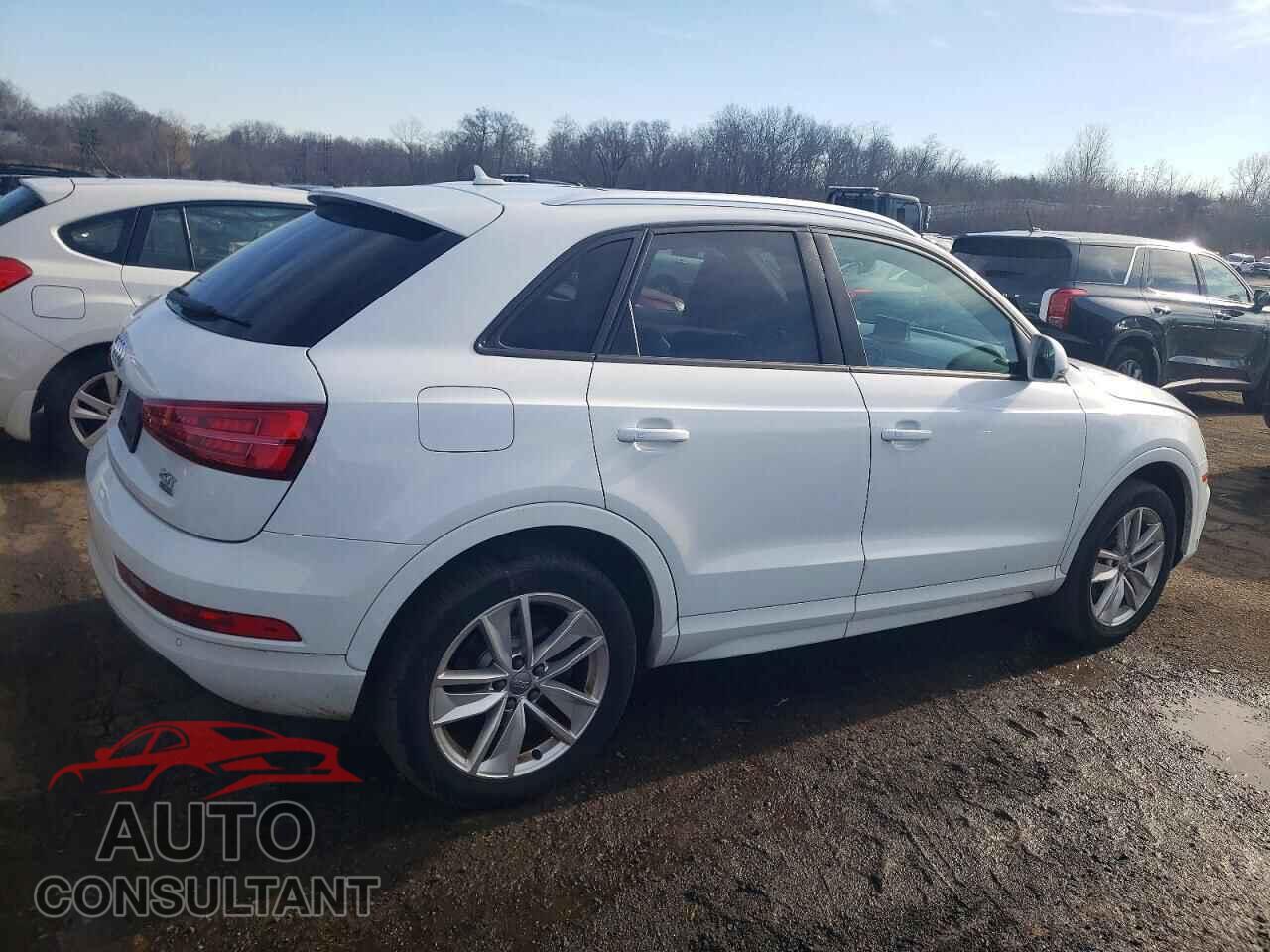 AUDI Q3 2017 - WA1ECCFS7HR006452