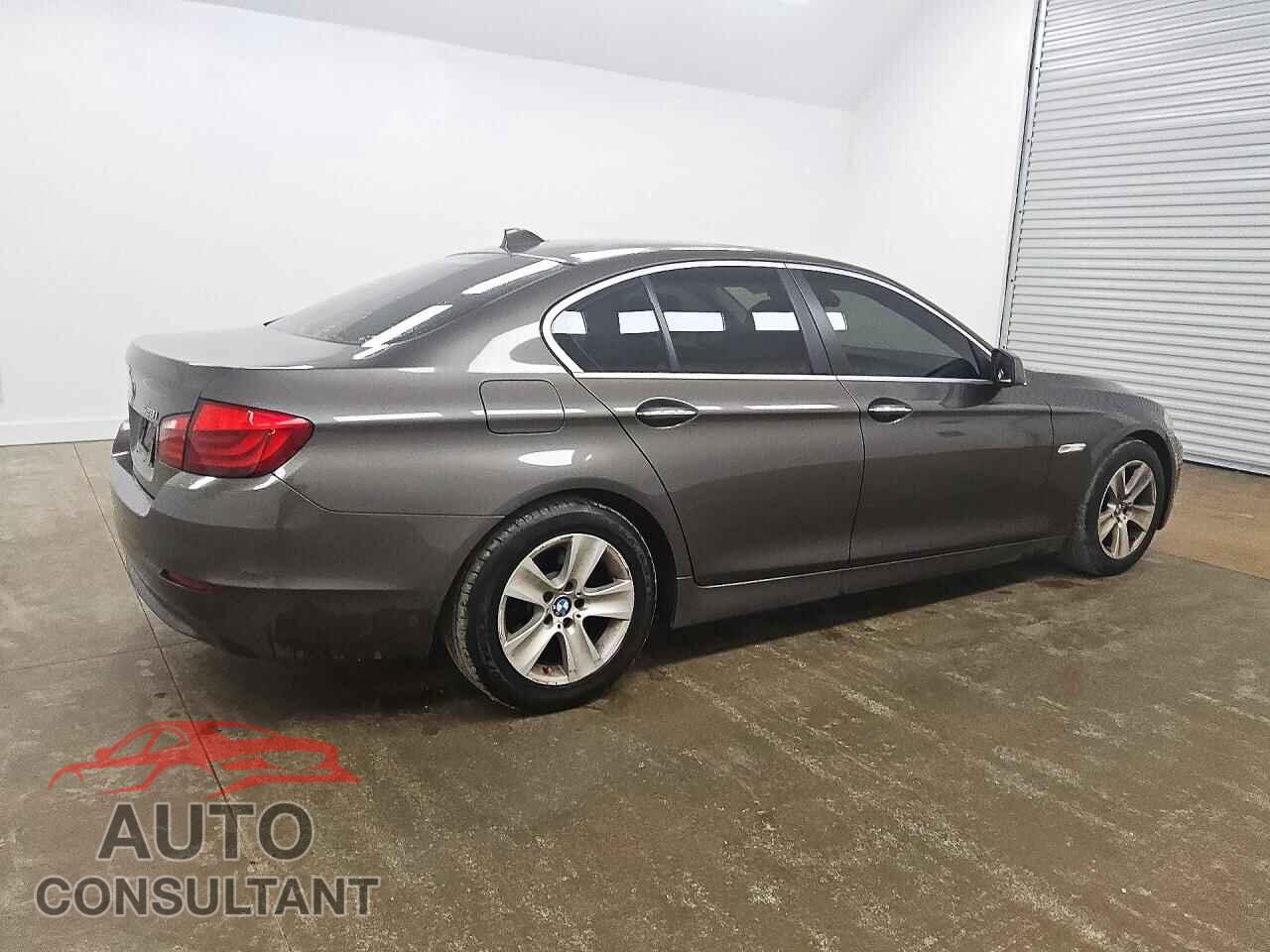 BMW 5 SERIES 2012 - WBAXG5C59CDX02794