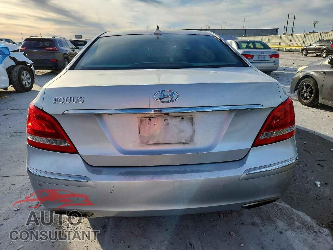 HYUNDAI EQUUS 2011 - KMHGH4JF5BU030541