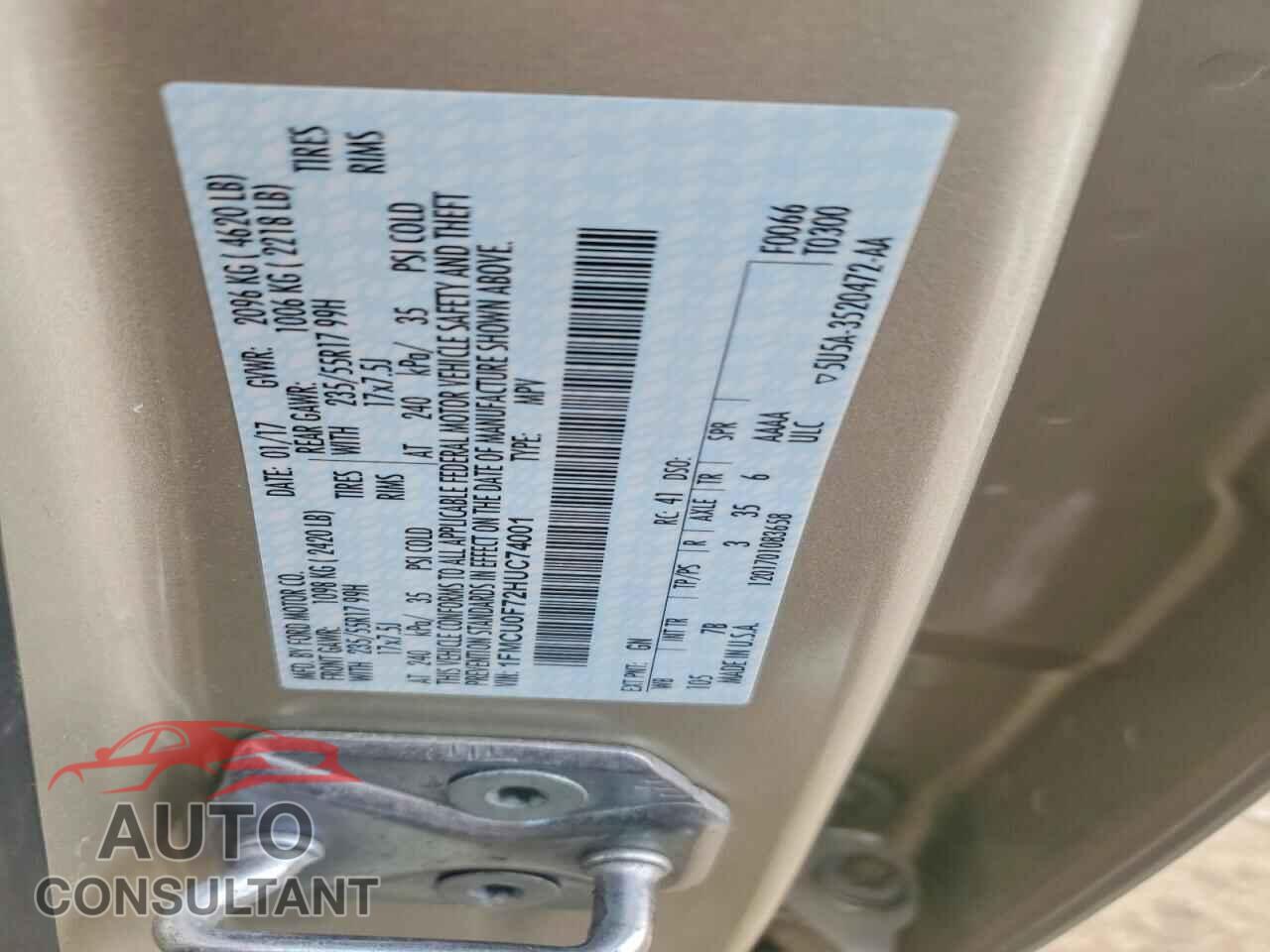 FORD ESCAPE 2017 - 1FMCU0F72HUC74001