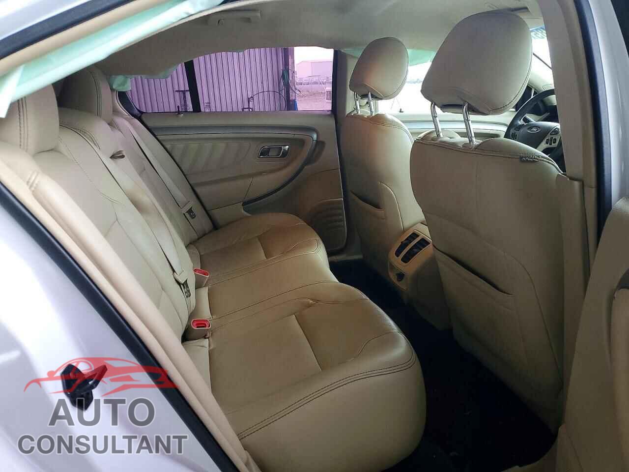 FORD TAURUS 2015 - 1FAHP2E85FG154511