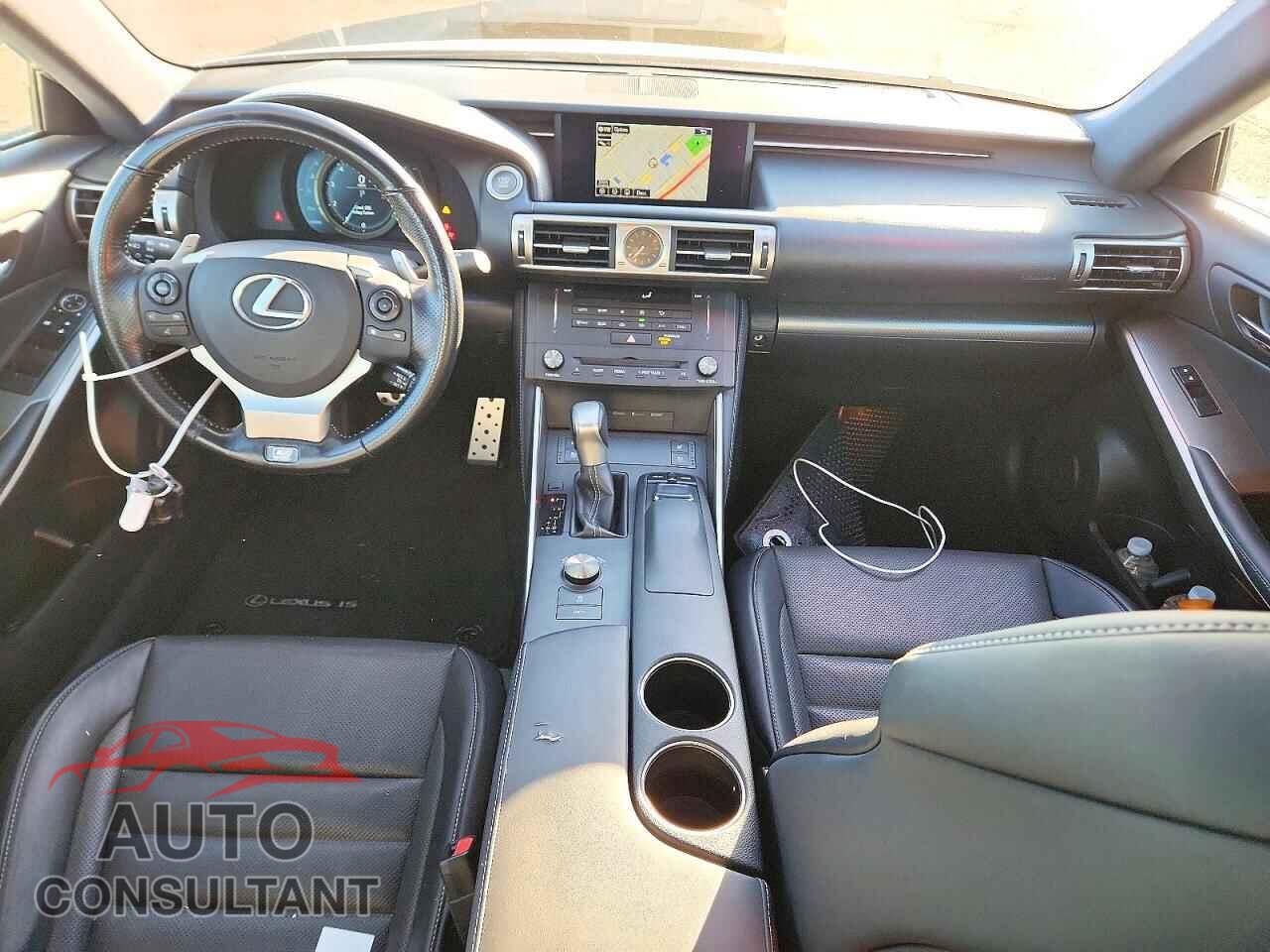 LEXUS IS 2016 - JTHBA1D22G5037165