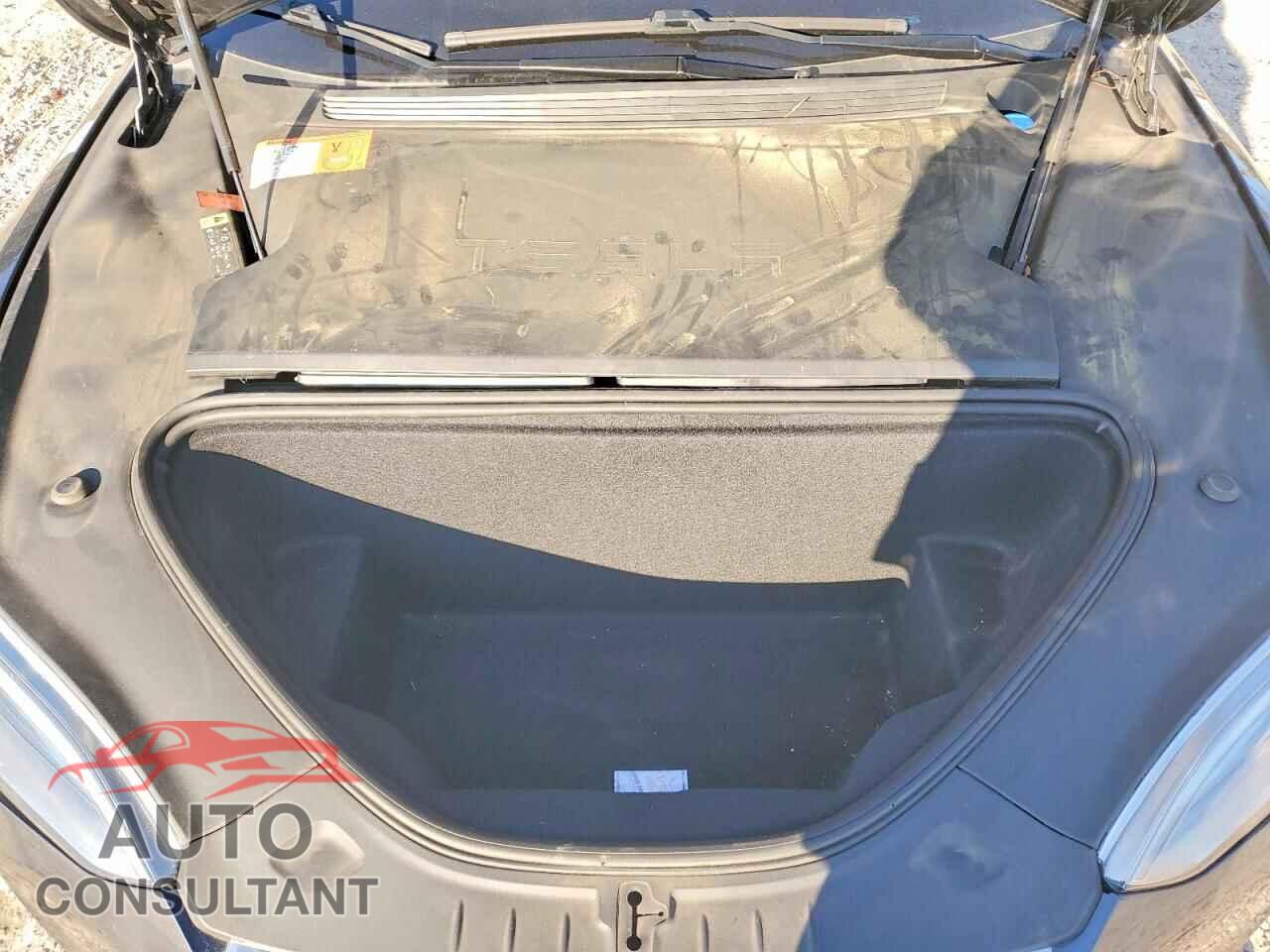 TESLA MODEL S 2017 - 5YJSA1E26HF199008