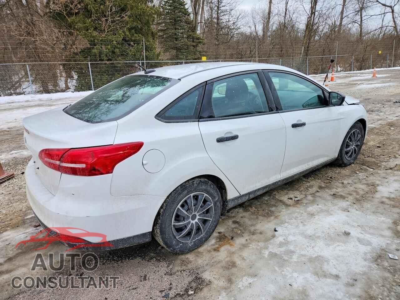 FORD FOCUS 2016 - 1FADP3E20GL270949