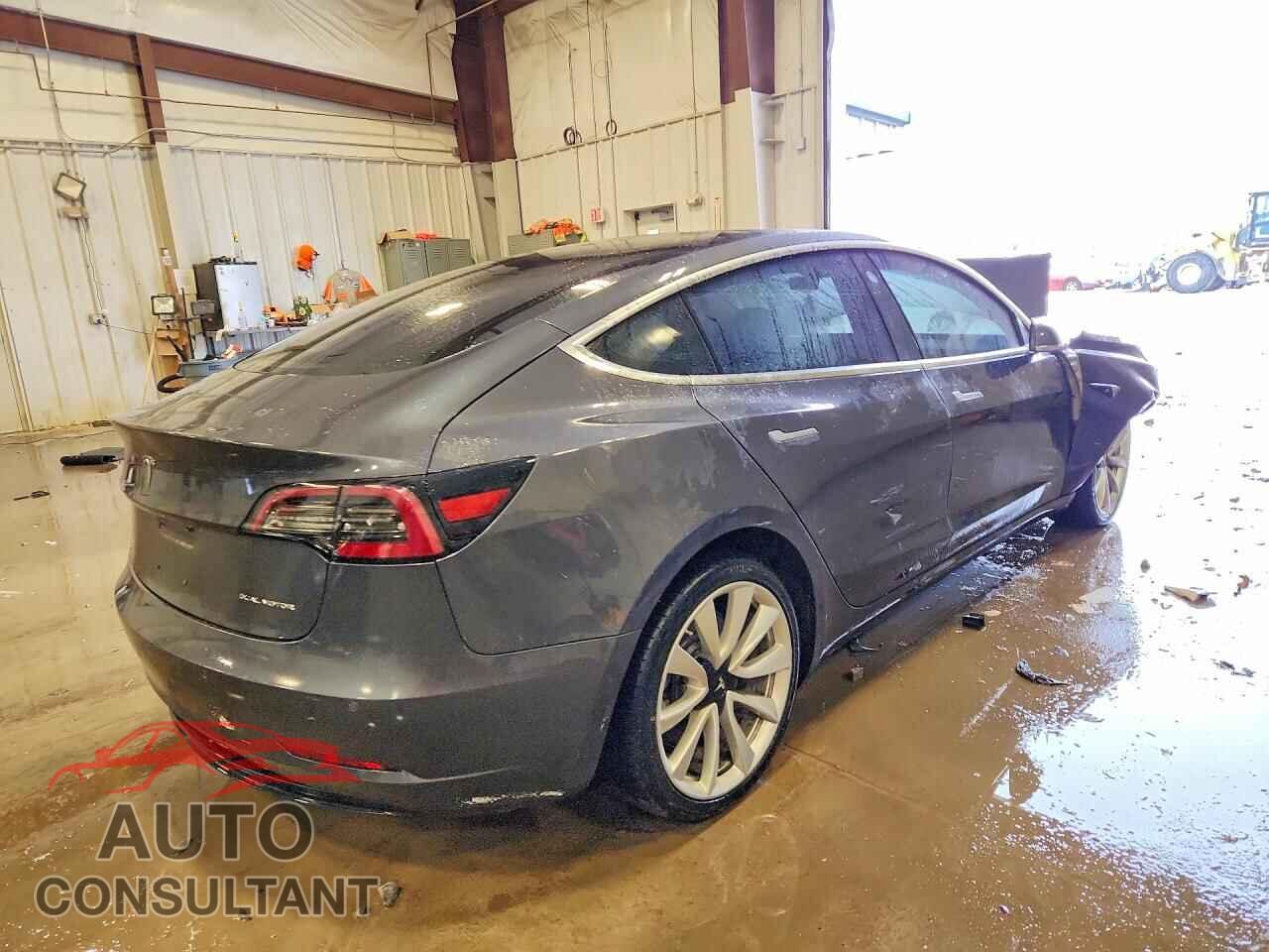 TESLA MODEL 3 2018 - 5YJ3E1EB5JF090652