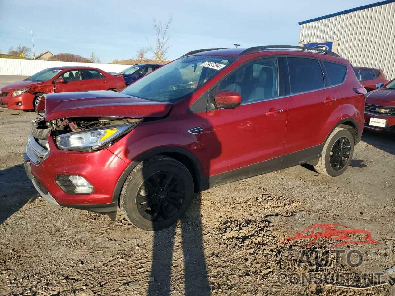 FORD ESCAPE 2018 - 1FMCU0GD7JUB37985
