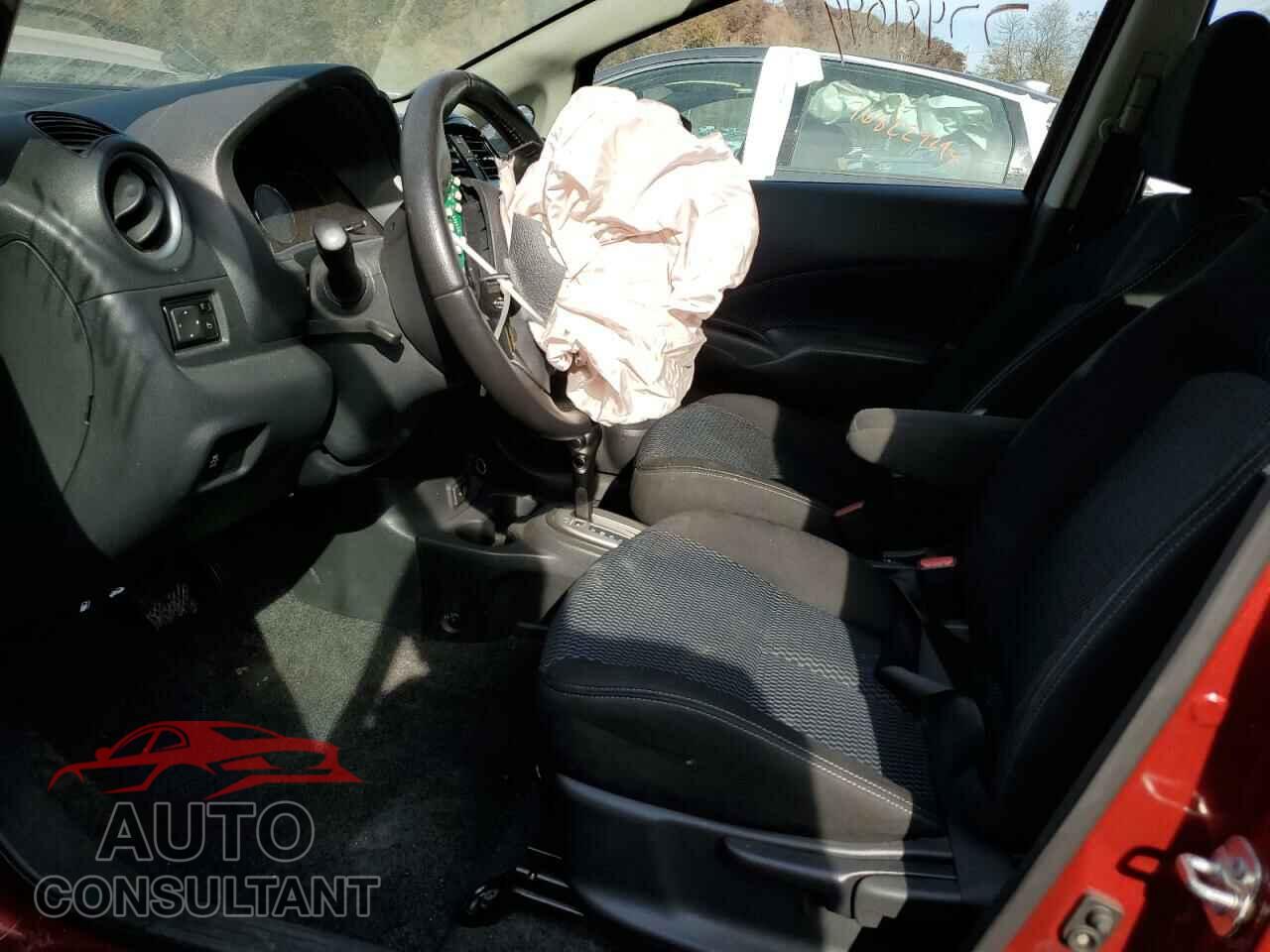 NISSAN VERSA 2017 - 3N1CE2CP1HL368627