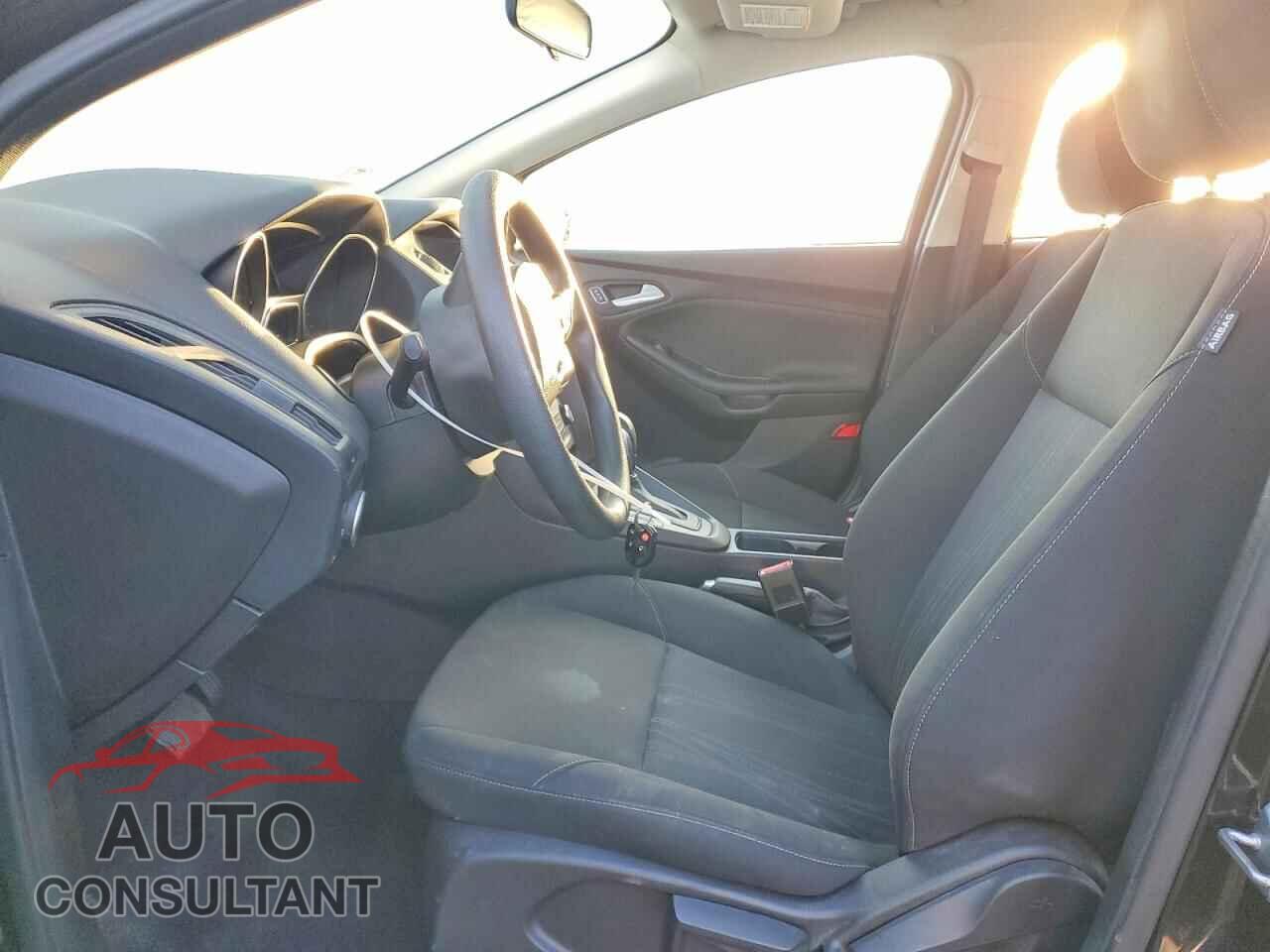 FORD FOCUS 2015 - 1FADP3F2XFL366696